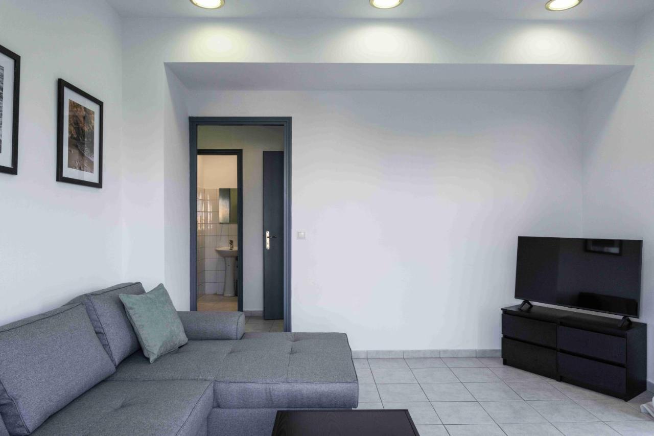 Phaedrus Living: Heraklion City View Flat Buitenkant foto