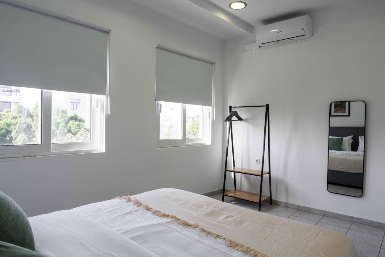 Phaedrus Living: Heraklion City View Flat Buitenkant foto